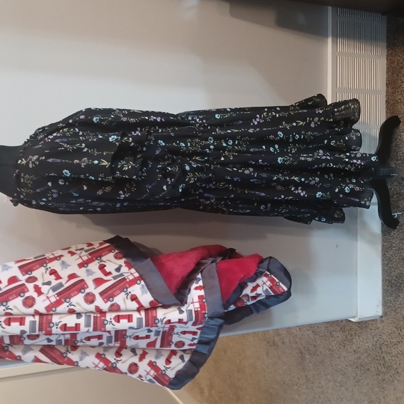 Lauren Conrad Dress - Picture 2 of 6